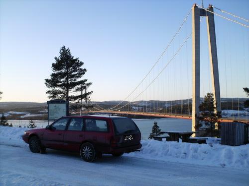 2,2:an vid Högakusten-bron.